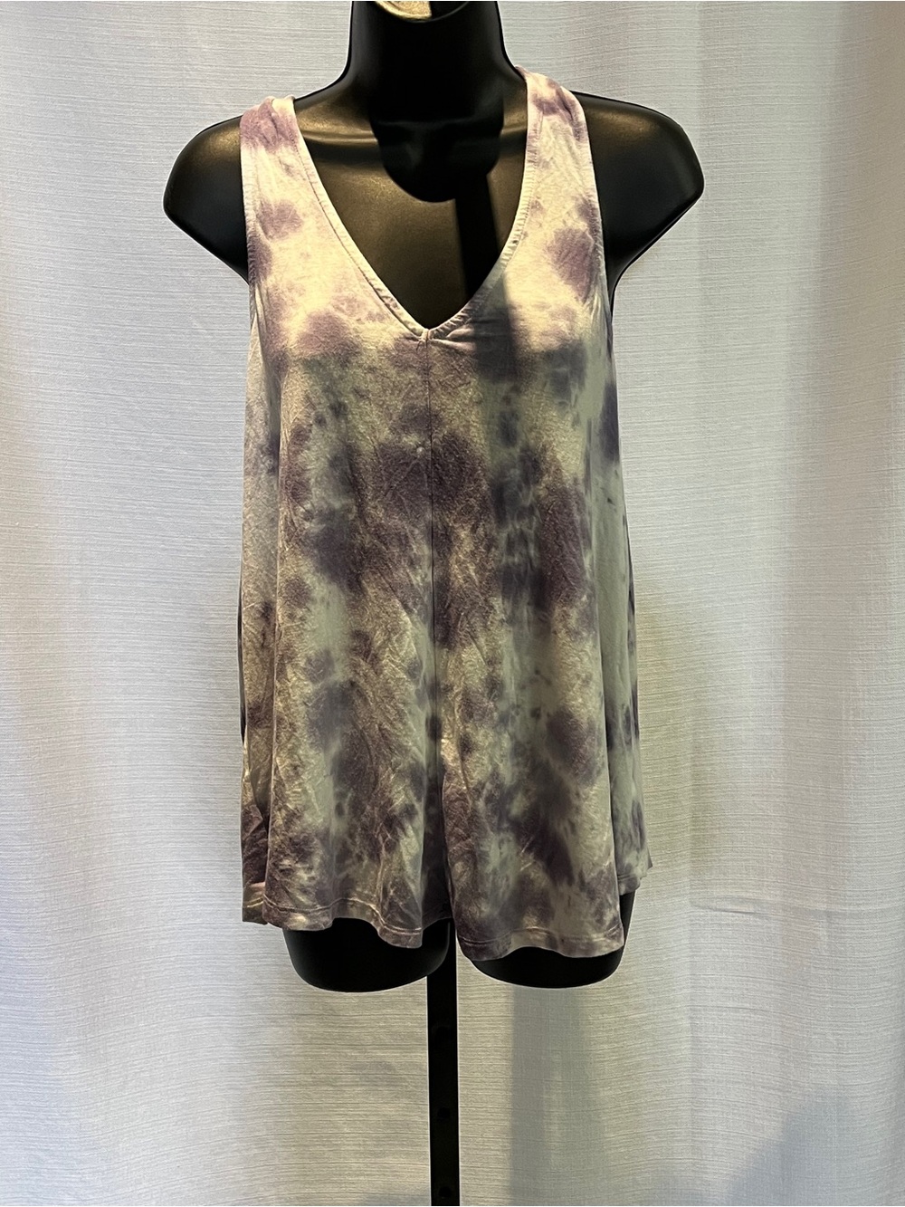 Others Follow Lavender & Cream Tie-Dye V-Neck Tank Top